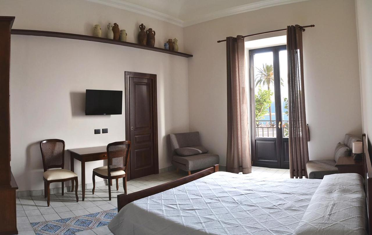 Bnb Agora Panoramic Rooms Шака Екстериор снимка